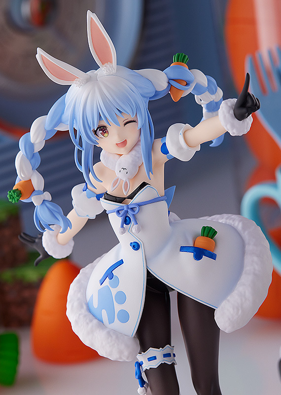 Фигурка POP UP PARADE Usada Pekora