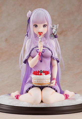Фигурка Emilia: Birthday Cake Ver.