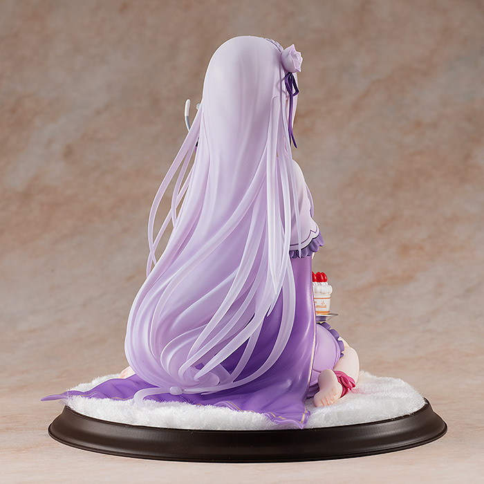 Фигурка Emilia: Birthday Cake Ver.