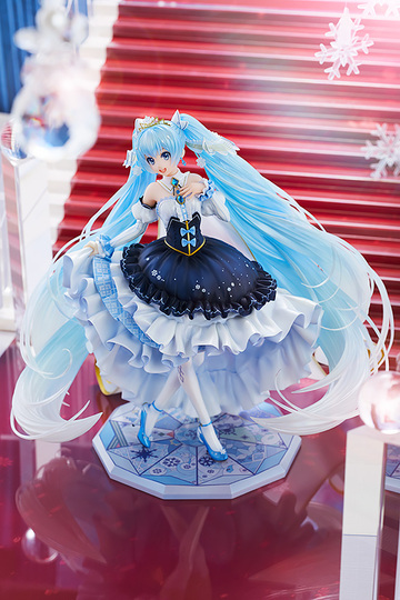 Фигурка Snow Miku: Snow Princess Ver.