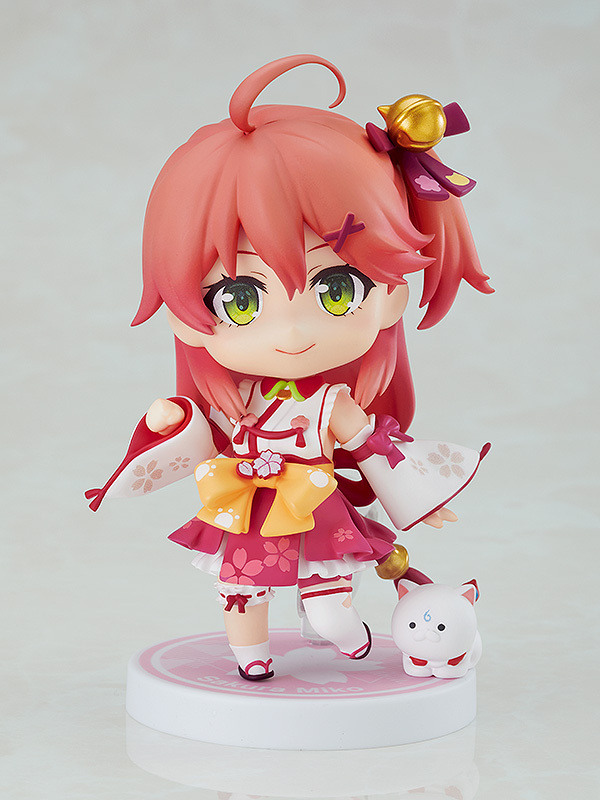 Фигурка Nendoroid Sakura Miko