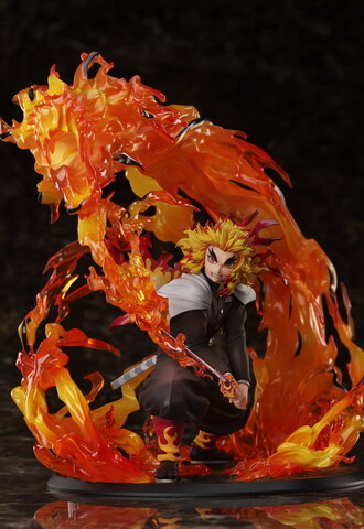 Фигурка Demon Slayer: Kimetsu no Yaiba Kyojuro Rengoku 1/8scalefigure