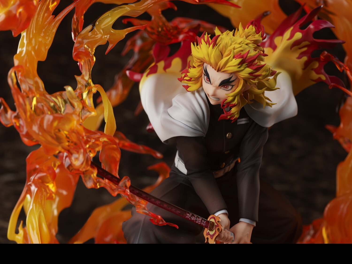 Фигурка Demon Slayer: Kimetsu no Yaiba Kyojuro Rengoku 1/8scalefigure