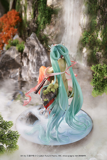 Фигурка Hatsune Miku: Gao Shan Liu Shui Ver.