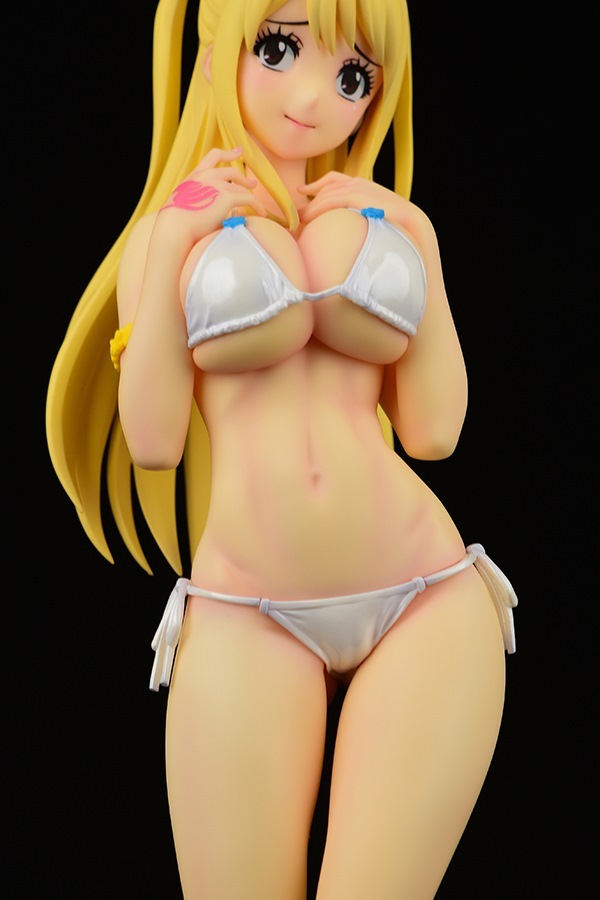 Фигурка Lucy　heartfilia Swimsuit PURE in HEART