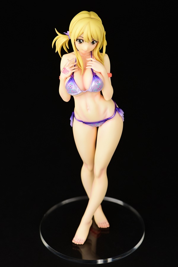 Фигурка Lucy　heartfilia Swimsuit PURE in HEART ver.Twin tail
