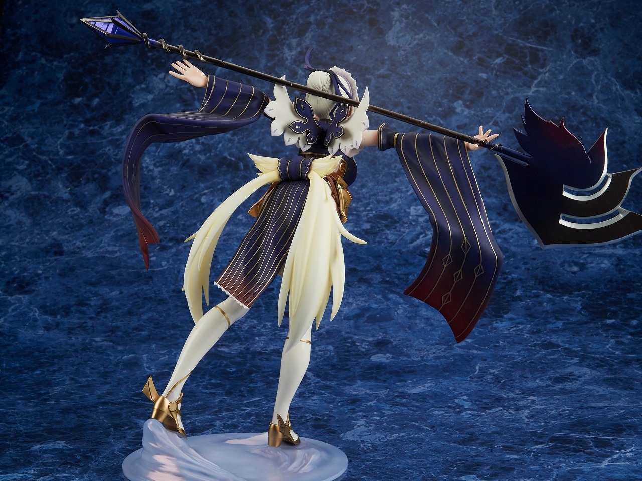 Фигурка Sennen Sensou Aigis Okyu Jijyobukan Sala Daini Kakusei ver.