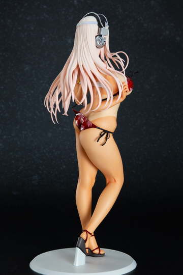 Фигурка Super Sonico Summer Vacation ver.-Sun kissed-