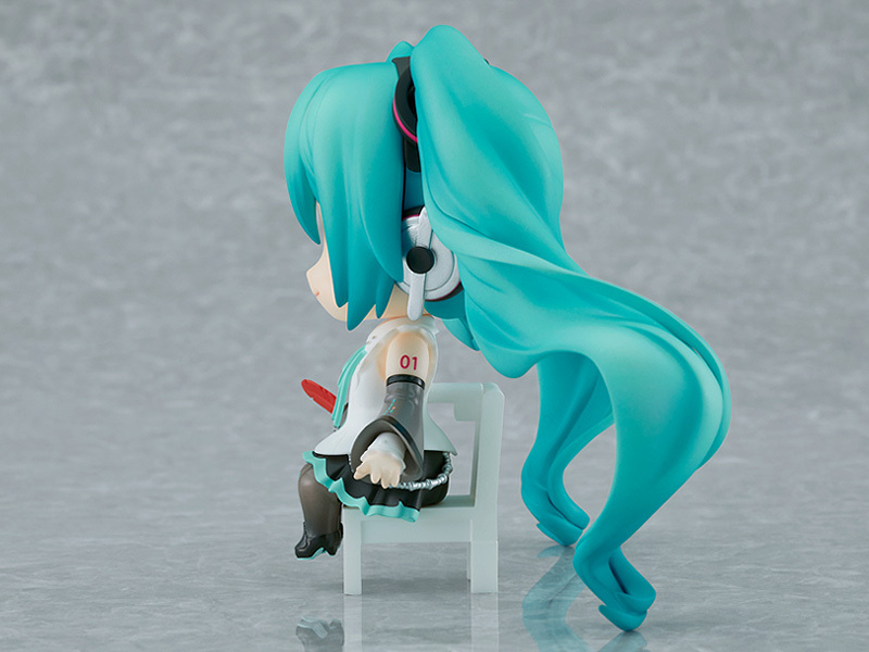 Фигурка Nendoroid Swacchao! Hatsune Miku NT: Akai Hane - Akai Hane Central Community Chest of Japan Campaign Ver.