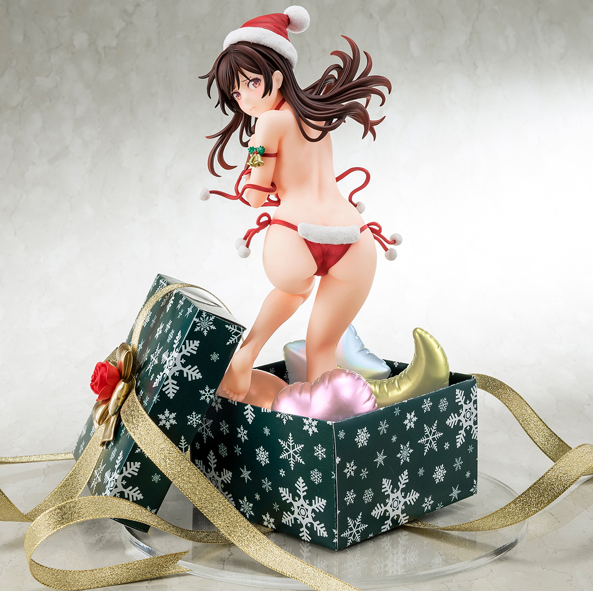 Фигурка 1/6 scaled pre-painted figure of “Rent-A-Girlfriend” MIZUHARA Chizuru in a Santa Claus bikini de fluffy figure
