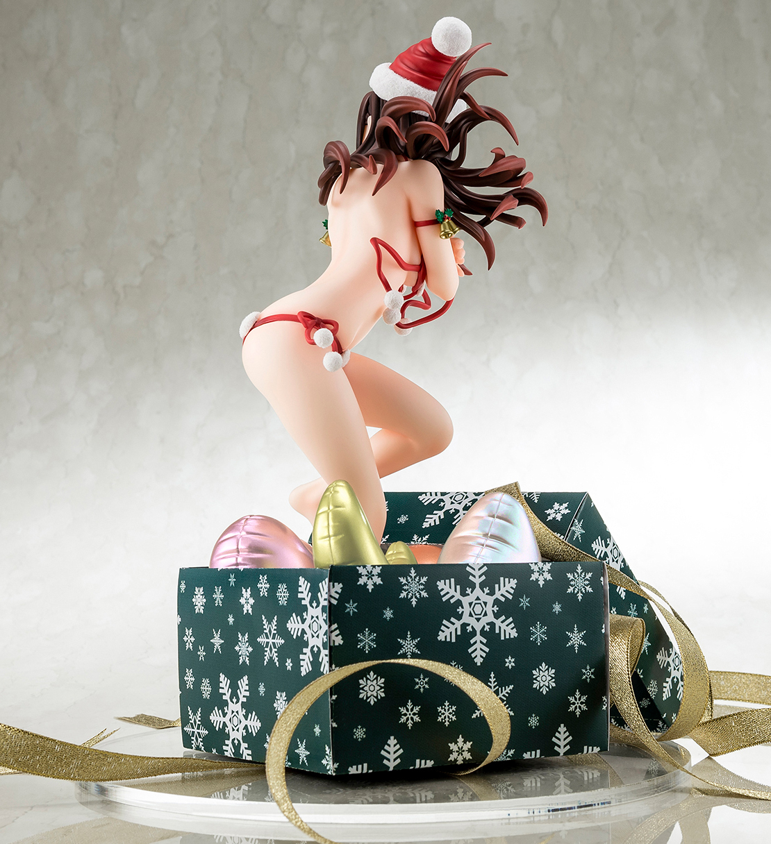 Фигурка 1/6 scaled pre-painted figure of “Rent-A-Girlfriend” MIZUHARA Chizuru in a Santa Claus bikini de fluffy figure