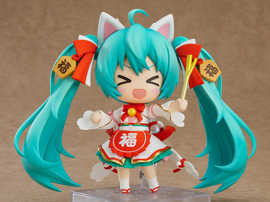 Фигурка Nendoroid Hatsune Miku: Maneki Miku Ver.