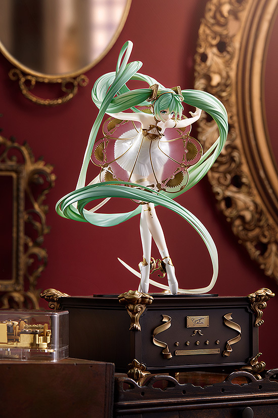Фигурка Hatsune Miku Symphony: 5th Anniversary Ver.